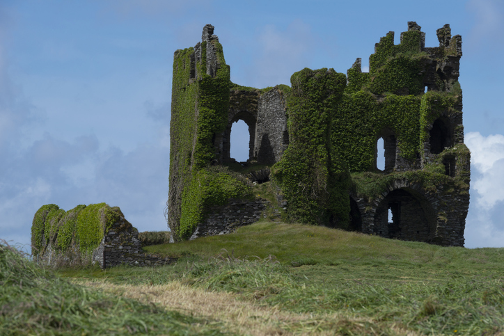 Ballycarbery Castle view