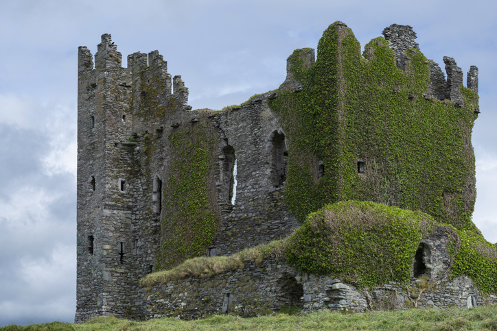 Ballycarbery Castle view