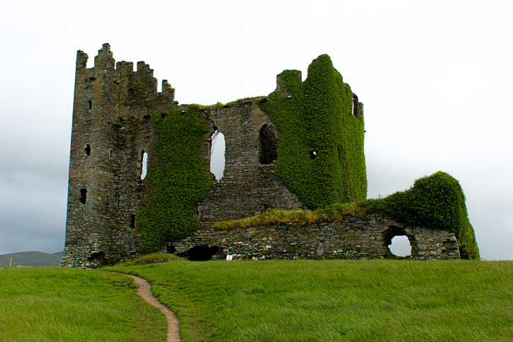 Ballycarbery Castle view