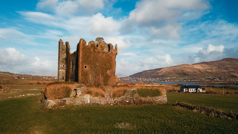 Ballycarbery Castle view